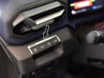 Carcasă din oțel pentru Dacia Duster III 3 (P1310) 2024+ | Comutator decorativ - 1 martor luminos | 1 bucată accesorii tuning Essential Expression Journey Extreme Duster din oțel inoxidabil