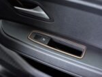 Capac din oțel pentru Dacia Duster III 3 (P1310) 2024+ | Comutator electric pentru rama geamului - Stil cupru-maro | Pachet de 4 accesorii tuning Essential Expression Journey Extreme Duster