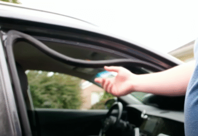 Montarea portbagajului auto de plafon fără bari transversale sau paralele