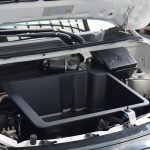 Carcasa frontală rati Frunk este compatibilă cu Dacia Spring 2021-2024 / Spring 2024- | Spațiu de depozitare frontal extins. Perfectă pentru cabluri de încărcare și accesorii. Potrivire excelentă, asamblare ușoară, calitate superioară.